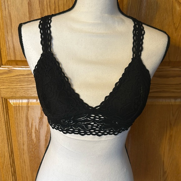 aerie Other - Aerie Lacy Black Convertible Bralette, Size Small